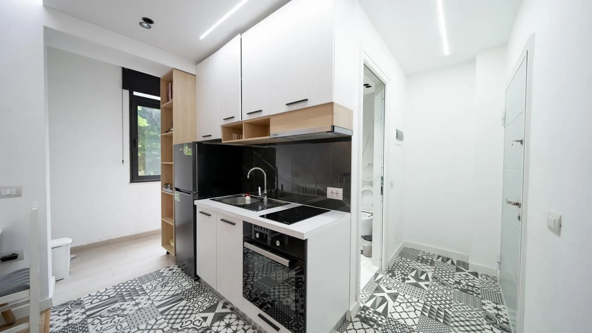 Comfy Modern Urban Apartment - Central Tirana Albania